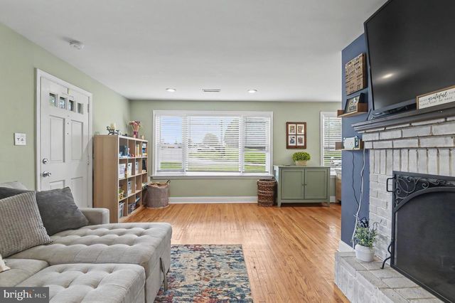 932 LINCOLN AVE, West Chester, PA 19380