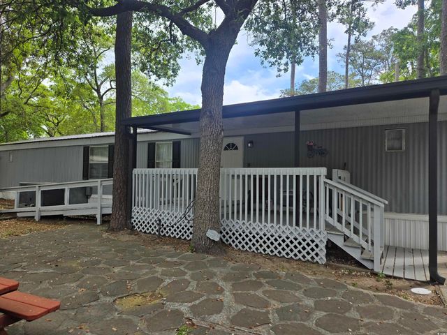 495 Clubhouse Rd., Garden City Beach, SC 29576