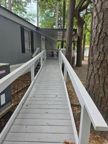 495 Clubhouse Rd., Garden City Beach, SC 29576