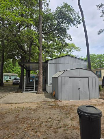 495 Clubhouse Rd., Garden City Beach, SC 29576