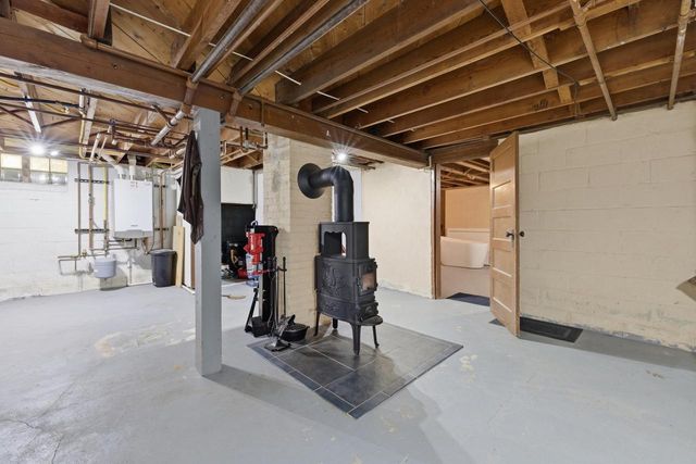 716 S 6th AVENUE, West Bend, WI 53095