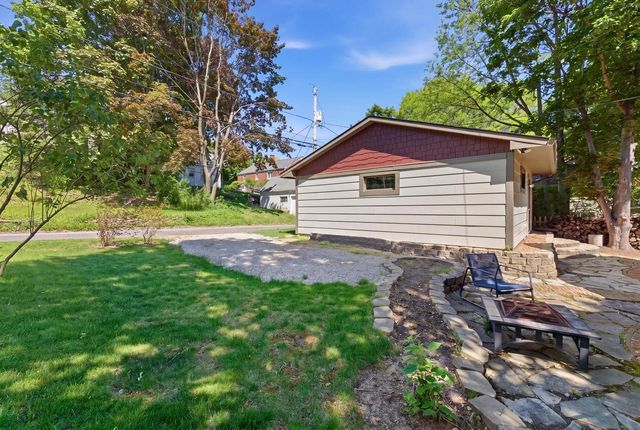 716 S 6th AVENUE, West Bend, WI 53095