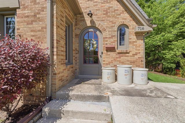 716 S 6th AVENUE, West Bend, WI 53095