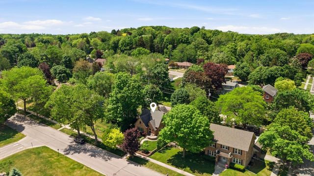 716 S 6th AVENUE, West Bend, WI 53095