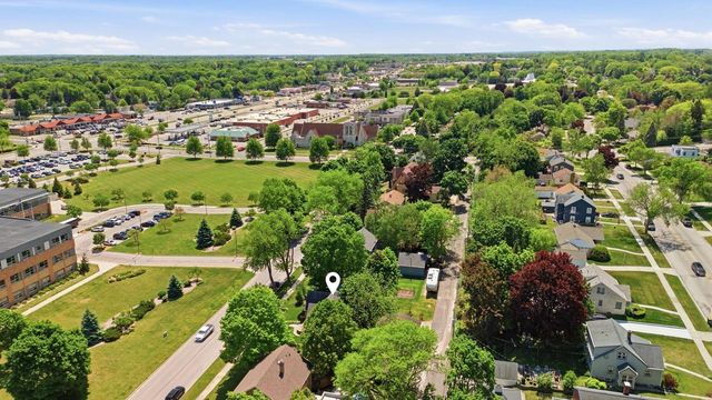 716 S 6th AVENUE, West Bend, WI 53095