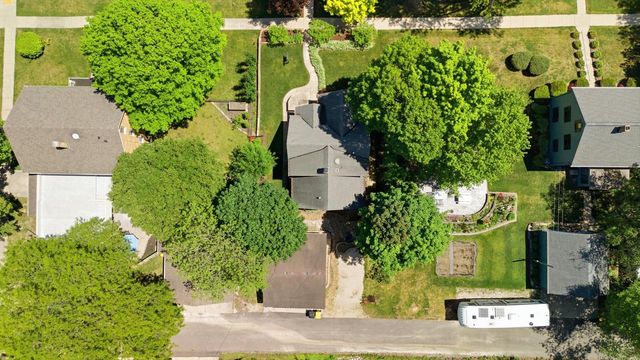 716 S 6th AVENUE, West Bend, WI 53095