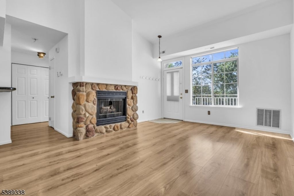 94 Wescott Road 94, Bedminster Twp., NJ 07921