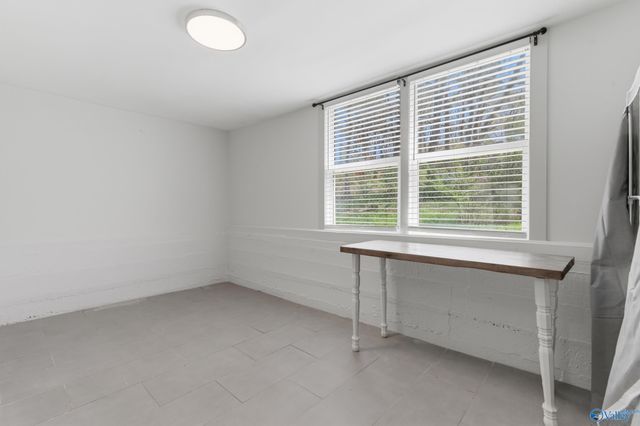 528 N Royal Avenue, Florence, AL 35630