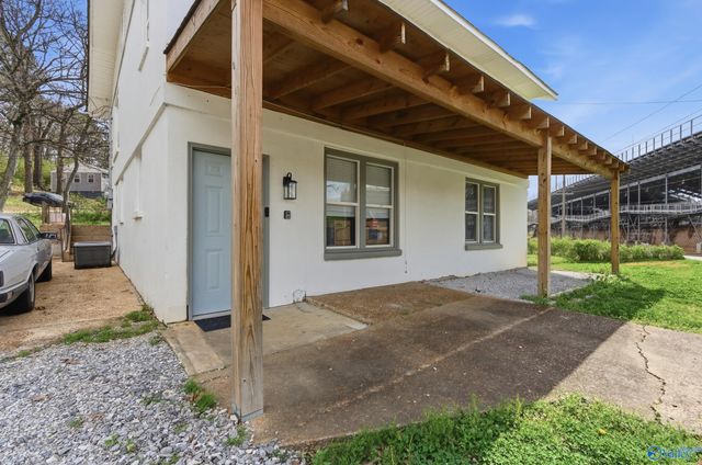 528 N Royal Avenue, Florence, AL 35630