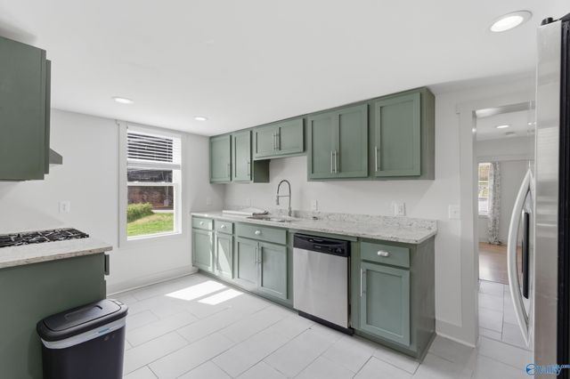 528 N Royal Avenue, Florence, AL 35630