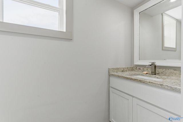 528 N Royal Avenue, Florence, AL 35630