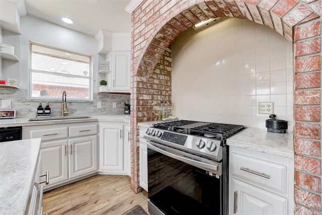 2000 Sagewood Drive, Edmond, OK 73013