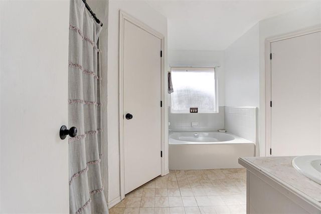 2000 Sagewood Drive, Edmond, OK 73013