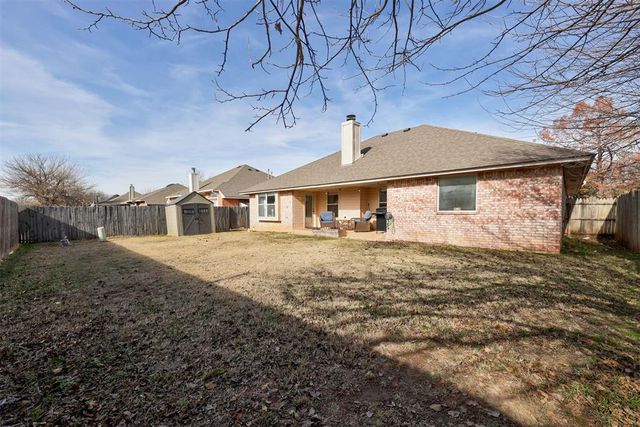2000 Sagewood Drive, Edmond, OK 73013