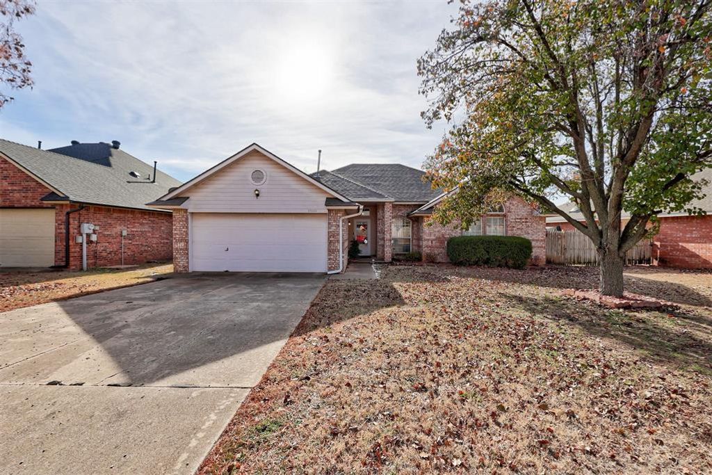 2000 Sagewood Drive, Edmond, OK 73013