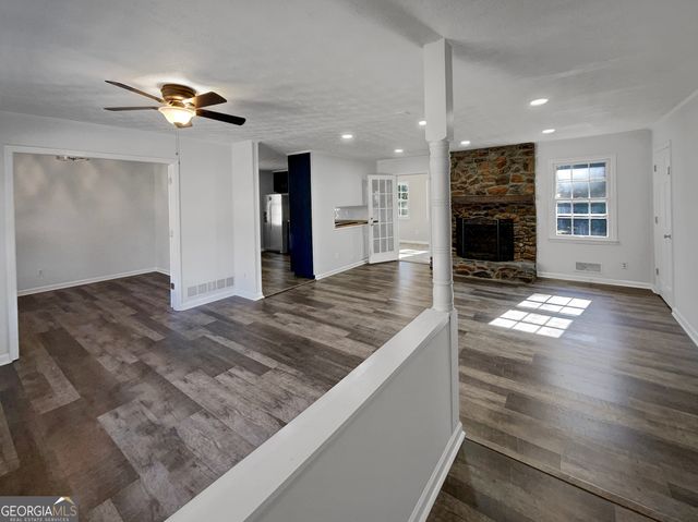 512 Hidden Hills Court, Marietta, GA 30066