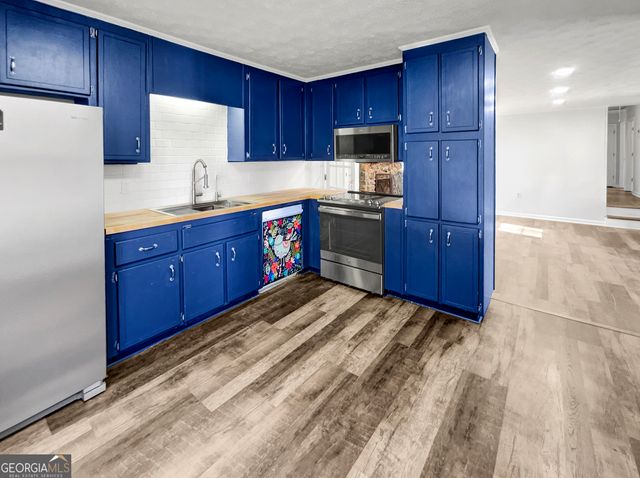 512 Hidden Hills Court, Marietta, GA 30066