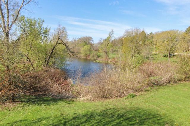 107 Mallard COURT, Sullivan, WI 53178
