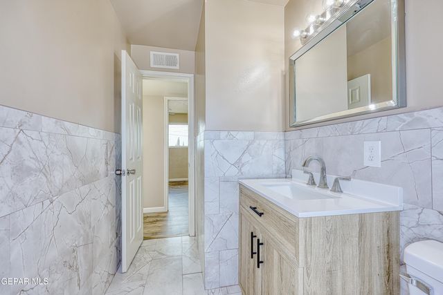 7212 RATON Drive, El Paso, TX 79915