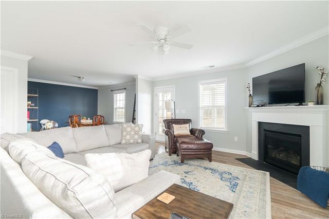 401 Altavista Drive, Clemmons, NC 27012