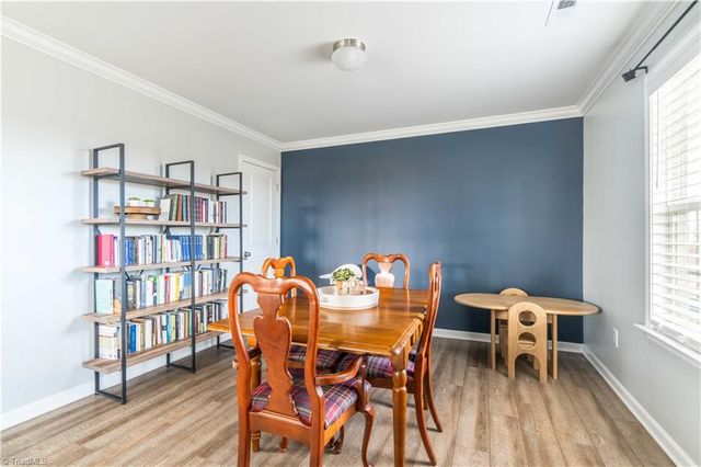 401 Altavista Drive, Clemmons, NC 27012