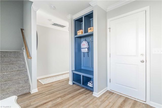 401 Altavista Drive, Clemmons, NC 27012