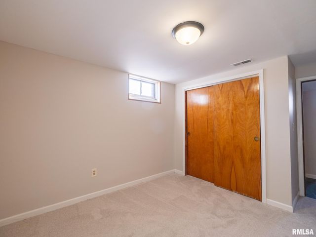 1113 N 15TH Street, Pekin, IL 61554