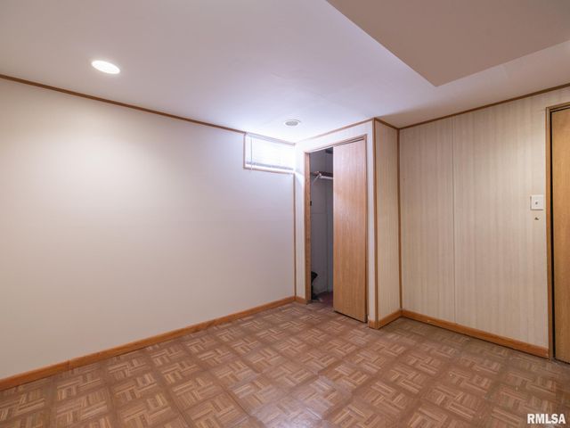 1113 N 15TH Street, Pekin, IL 61554