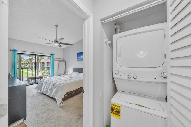 7854 Willow Spring Drive 1626, Lake Worth, FL 33467
