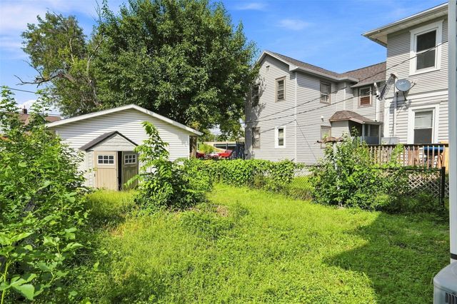 408 6th Avenue SW, Cedar Rapids, IA 52404