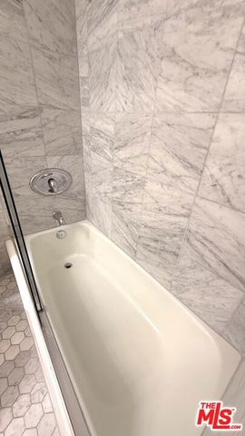 2807 6th Street 3, Santa Monica, CA 90405