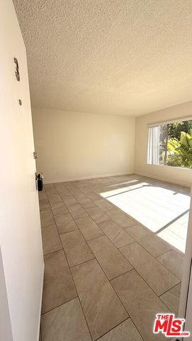 2807 6th Street 3, Santa Monica, CA 90405