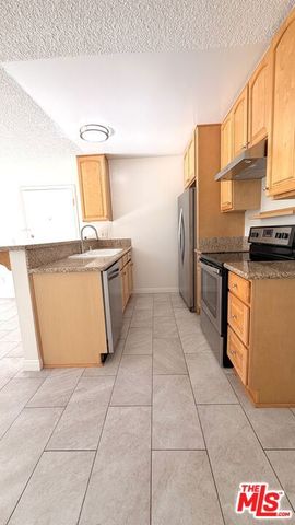 2807 6th Street 3, Santa Monica, CA 90405