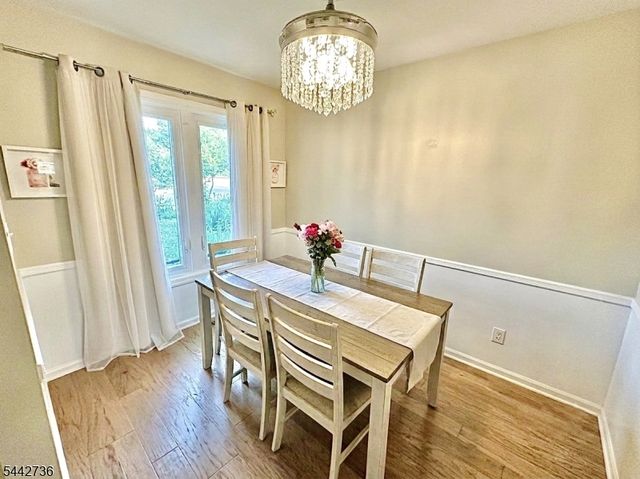 8 PLUM COURT, Raritan Twp., NJ 08822