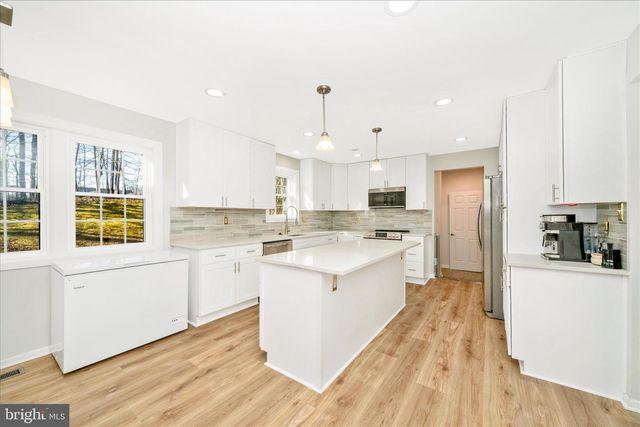 3105 GLISSADE CT, Clinton, MD 20735