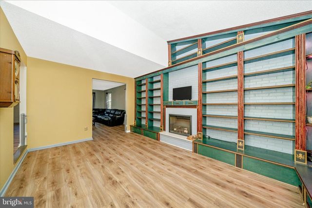 3105 GLISSADE CT, Clinton, MD 20735