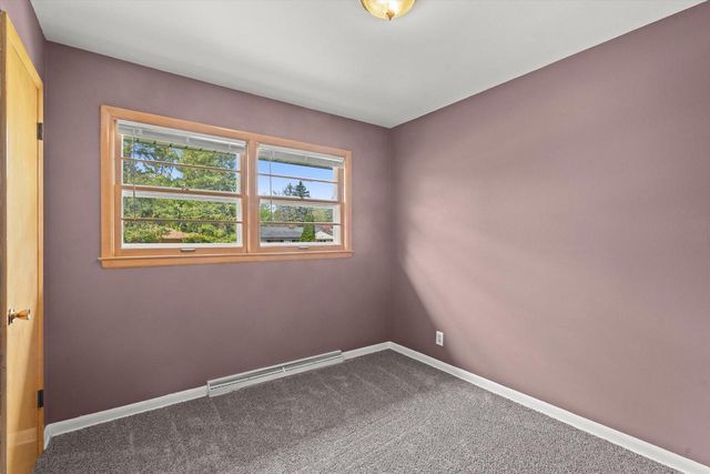 5427 Spring LANE, Milwaukee, WI 53223