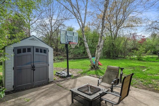 5427 Spring LANE, Milwaukee, WI 53223