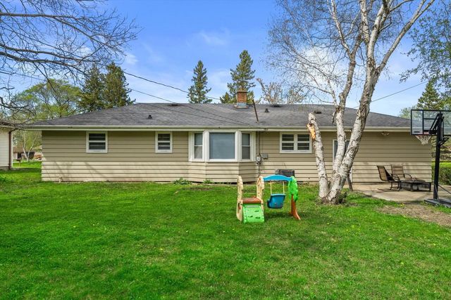 5427 Spring LANE, Milwaukee, WI 53223