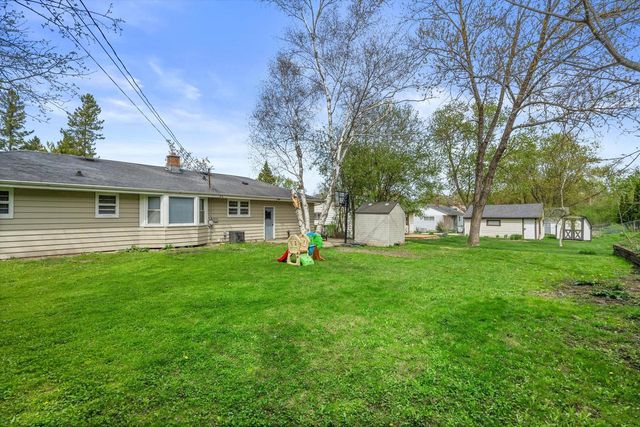 5427 Spring LANE, Milwaukee, WI 53223