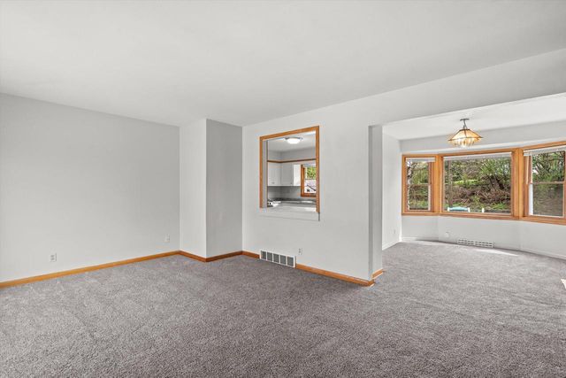 5427 Spring LANE, Milwaukee, WI 53223