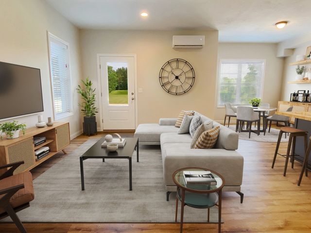 5 Eagle Brook Blvd 61, Wrentham, MA 02093