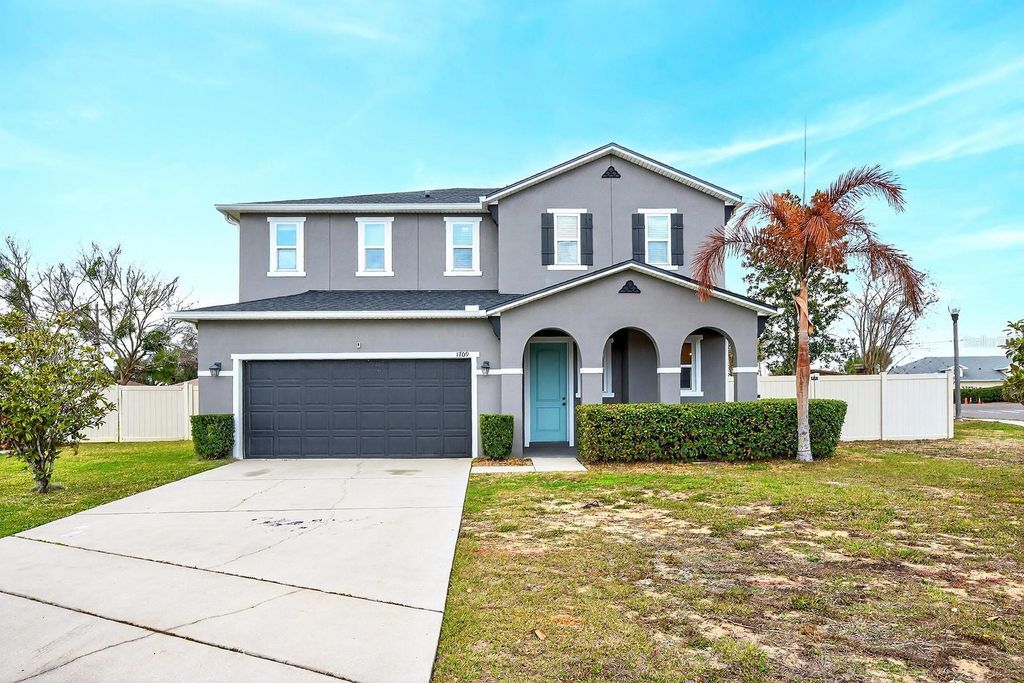 1709 CALM WATERS COURT, Tavares, FL 32778
