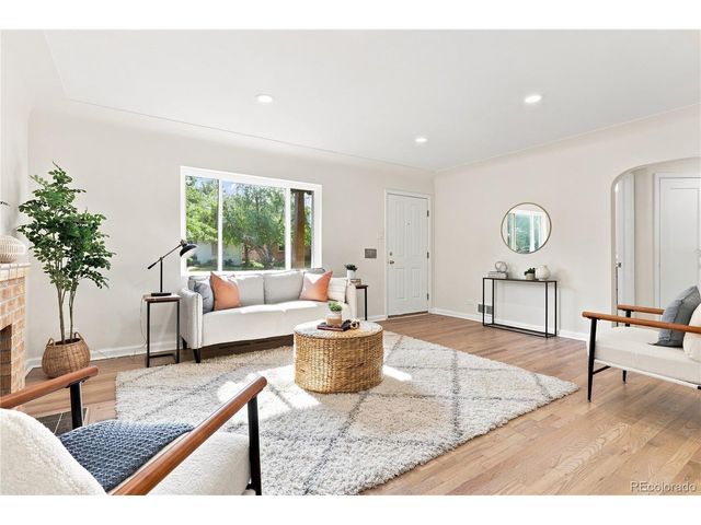 1261 S Jackson St, Denver, CO 80210