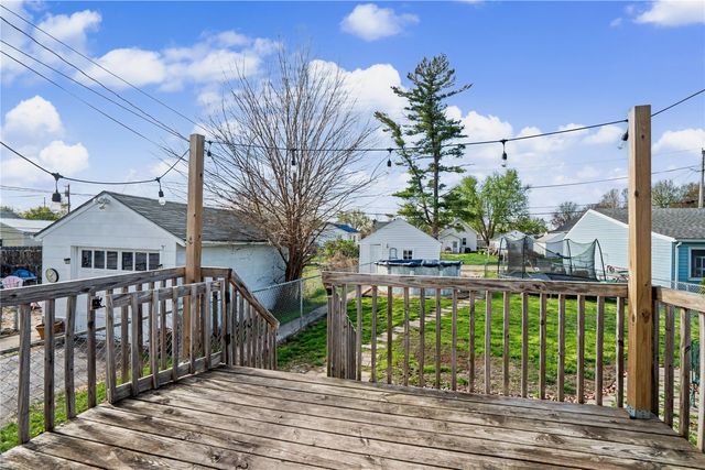 1125 J Ave NW, Cedar Rapids, IA 52405