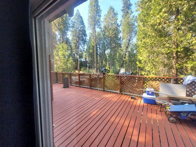 57918 Redwood Trail, Badger, CA 93603