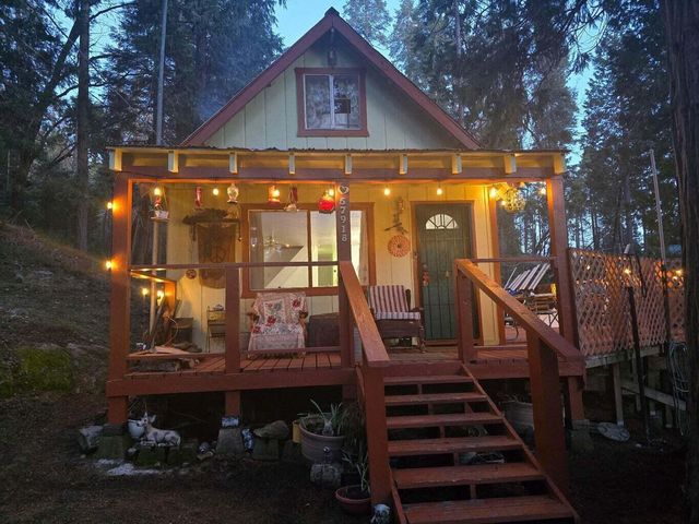 57918 Redwood Trail, Badger, CA 93603