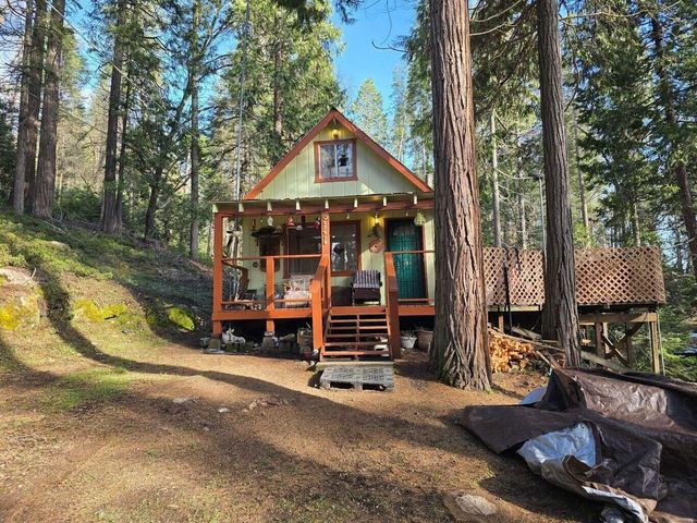 57918 Redwood Trail, Badger, CA 93603