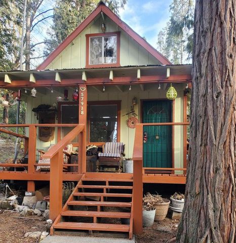 57918 Redwood Trail, Badger, CA 93603