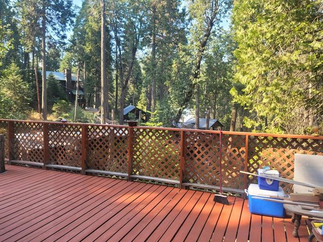 57918 Redwood Trail, Badger, CA 93603